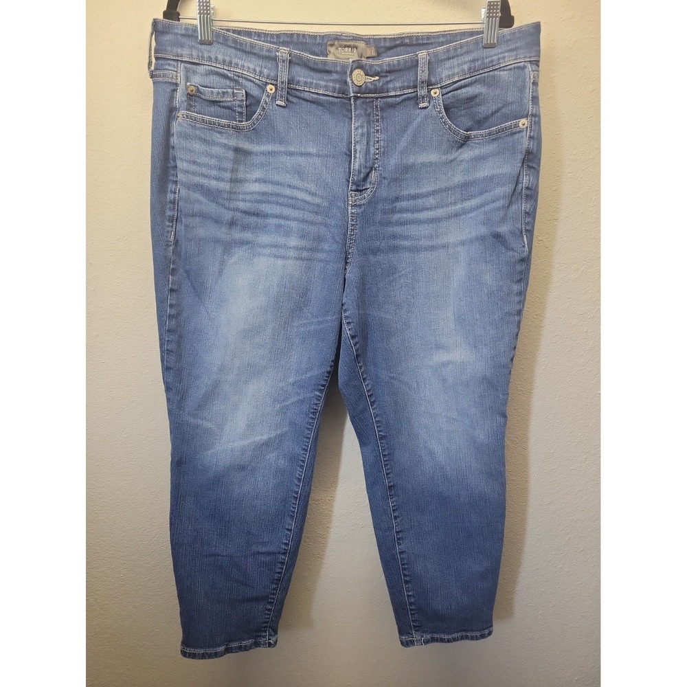Torrid Straight Jeans Women's 16S High Rise Medium Wash Corton/Stretchy Denim